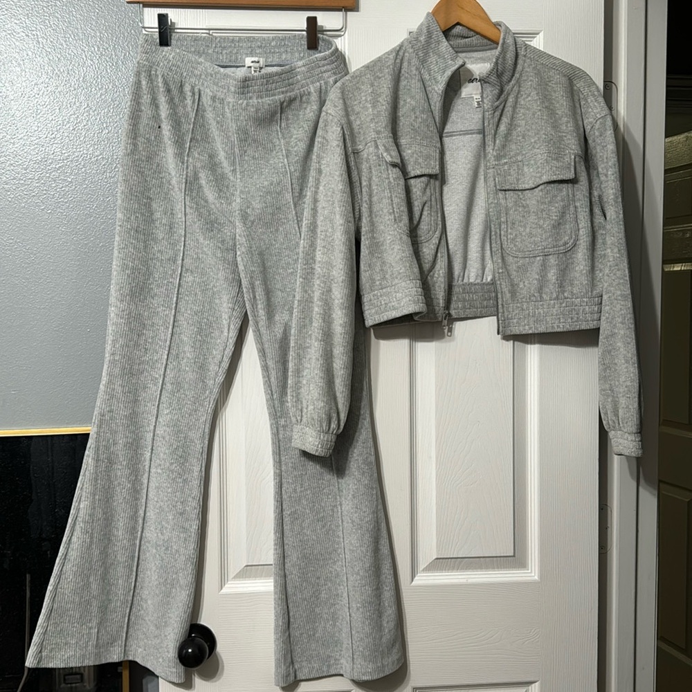 AERIE SET